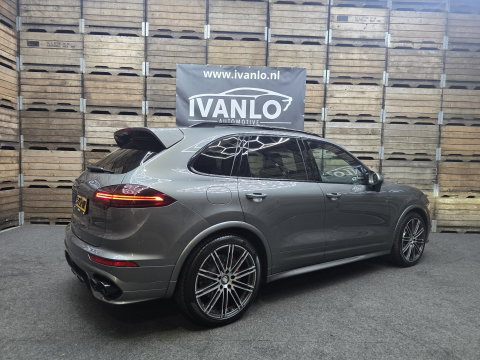 Porsche Cayenne 3.6 GTS Pano Alcantara Carbon Sport chrono Softclose trekhaak 21"LM
