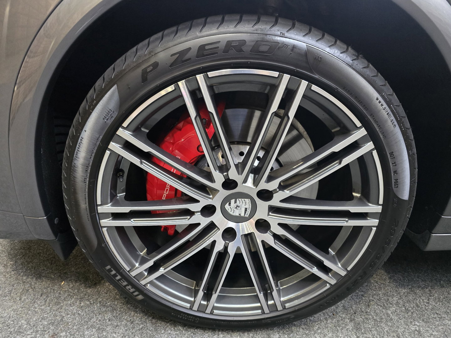 Porsche Cayenne 3.6 GTS Pano Alcantara Carbon Sport chrono Softclose trekhaak 21"LM