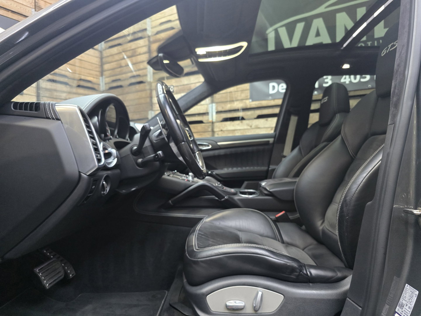 Porsche Cayenne 3.6 GTS Pano Alcantara Carbon Sport chrono Softclose trekhaak 21"LM