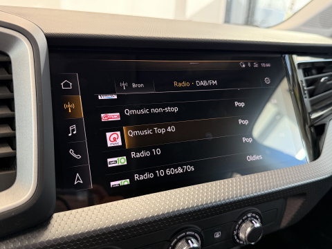 Audi A1 Sportback 25 TFSI epic Apple carplay 17LMV  Cruise Control ACC 24 Maanden garantie* (Vraag naar de voorwaarden)