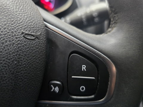 Renault Clio 0.9 TCe Limited Navigatie Airconditioning Cruise PDC 16"LM