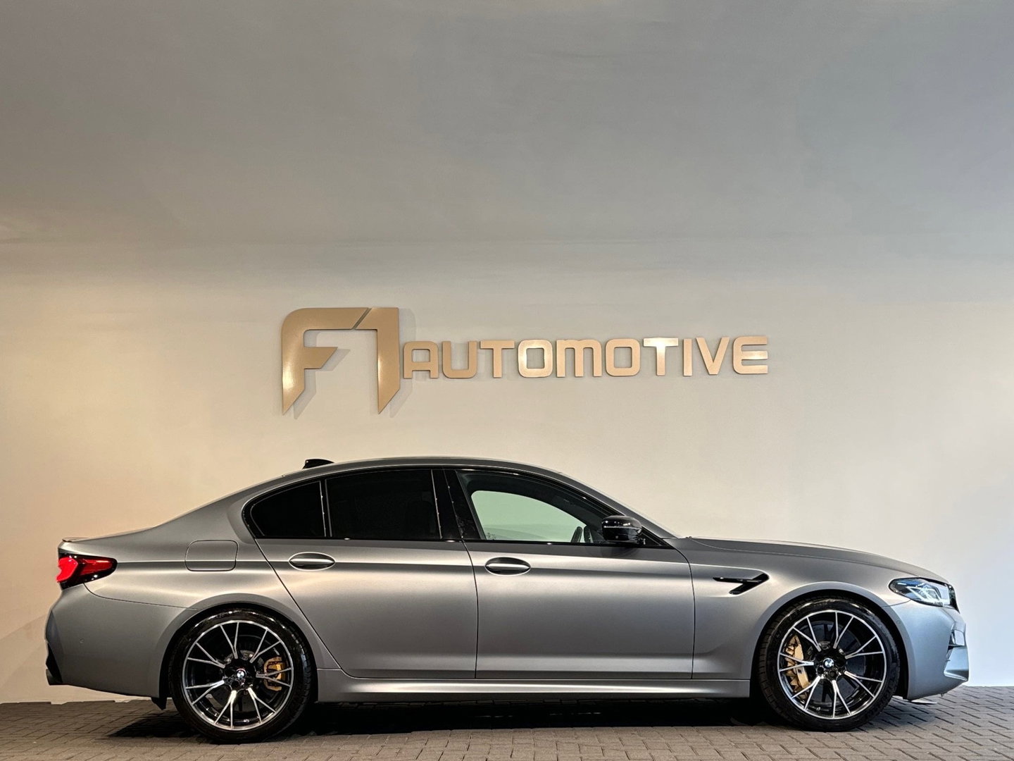 BMW 5 Serie M5 Competition Keramisch|Carbon|HuD|B&W|Frozen