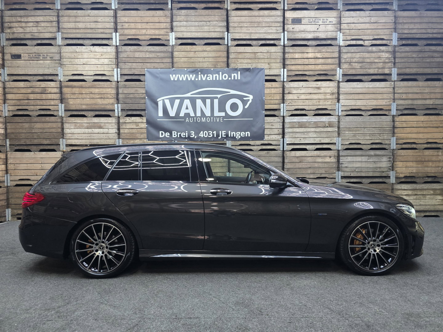 Mercedes-Benz C-Klasse Estate 300 e Advantage Pack AMG Pano Luchtvering BNS Plus LED 19"LM