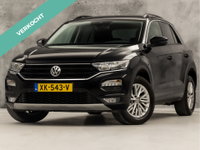 Volkswagen T-Roc - 1.5 TSI Sport 150Pk Automaat (APPLE CARPLAY, GROOT NAVI, CLIMATE, GETINT GLAS, SPORTSTOELEN, ADAPTIVE CRUISE, PARKEERSENSOREN, NIEUWE APK, NIEUWSTAAT)