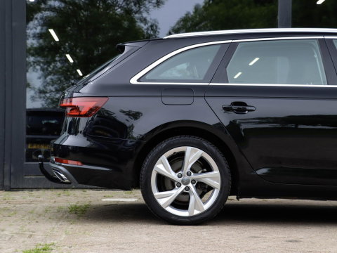 Audi A4 Avant 35 TFSI Sport Edition 150pk | Clima | Trekhaak | Elek Achterklep