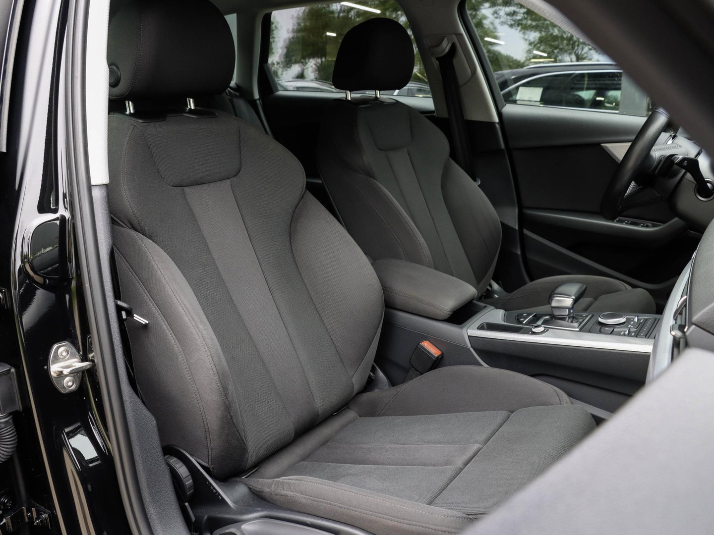 Audi A4 Avant 35 TFSI Sport Edition 150pk | Clima | Trekhaak | Elek Achterklep