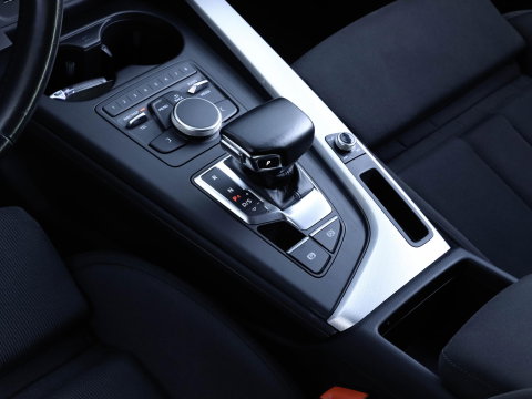 Audi A4 Avant 35 TFSI Sport Edition 150pk | Clima | Trekhaak | Elek Achterklep