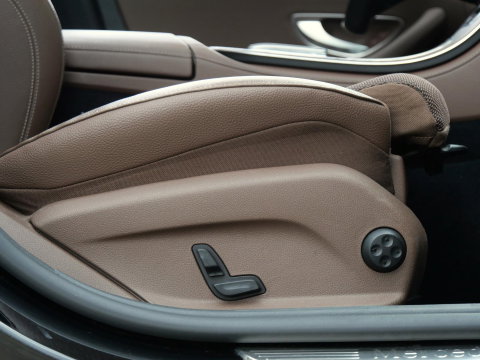Mercedes-Benz E-Klasse Estate 300e AVANTGARDE/ ADVANTAGE PACK/ BURMESTER/ SCHUIFDAK/