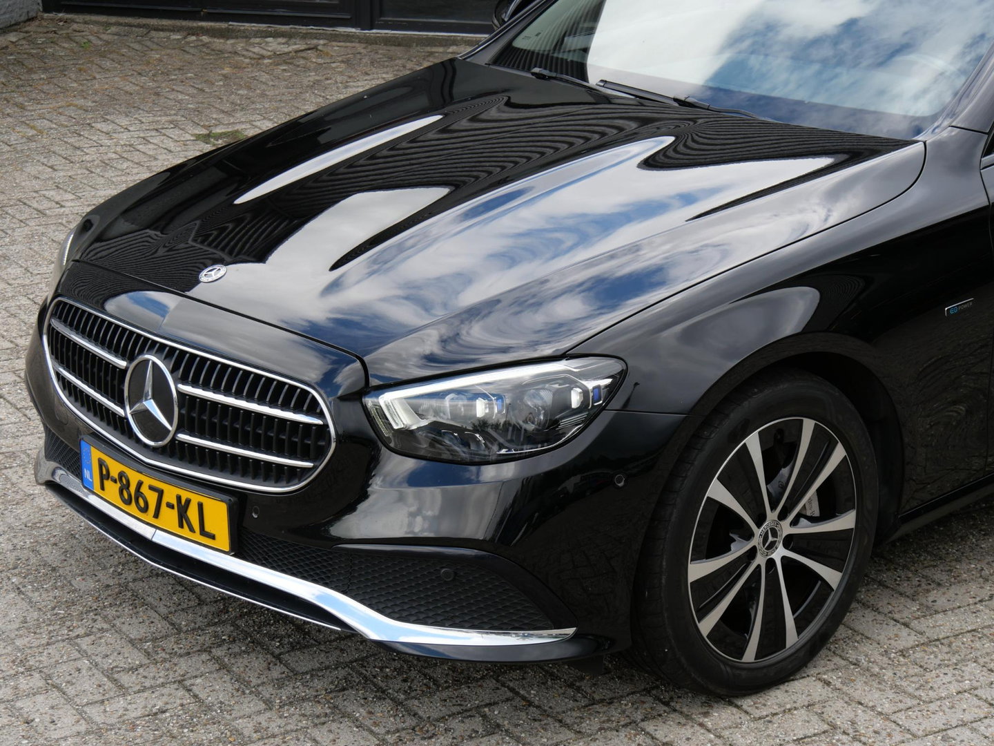 Mercedes-Benz E-Klasse Estate 300e AVANTGARDE/ ADVANTAGE PACK/ BURMESTER/ SCHUIFDAK/