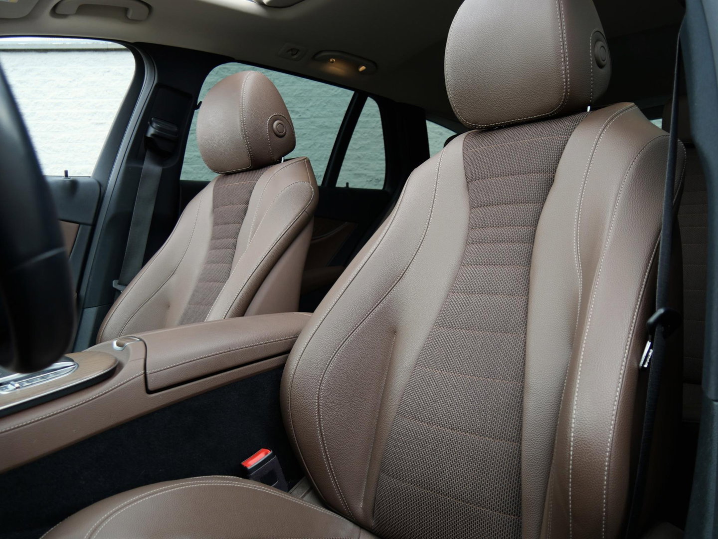 Mercedes-Benz E-Klasse Estate 300e AVANTGARDE/ ADVANTAGE PACK/ BURMESTER/ SCHUIFDAK/