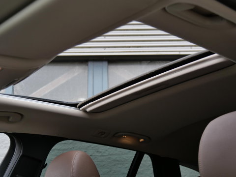 Mercedes-Benz E-Klasse Estate 300e AVANTGARDE/ ADVANTAGE PACK/ BURMESTER/ SCHUIFDAK/