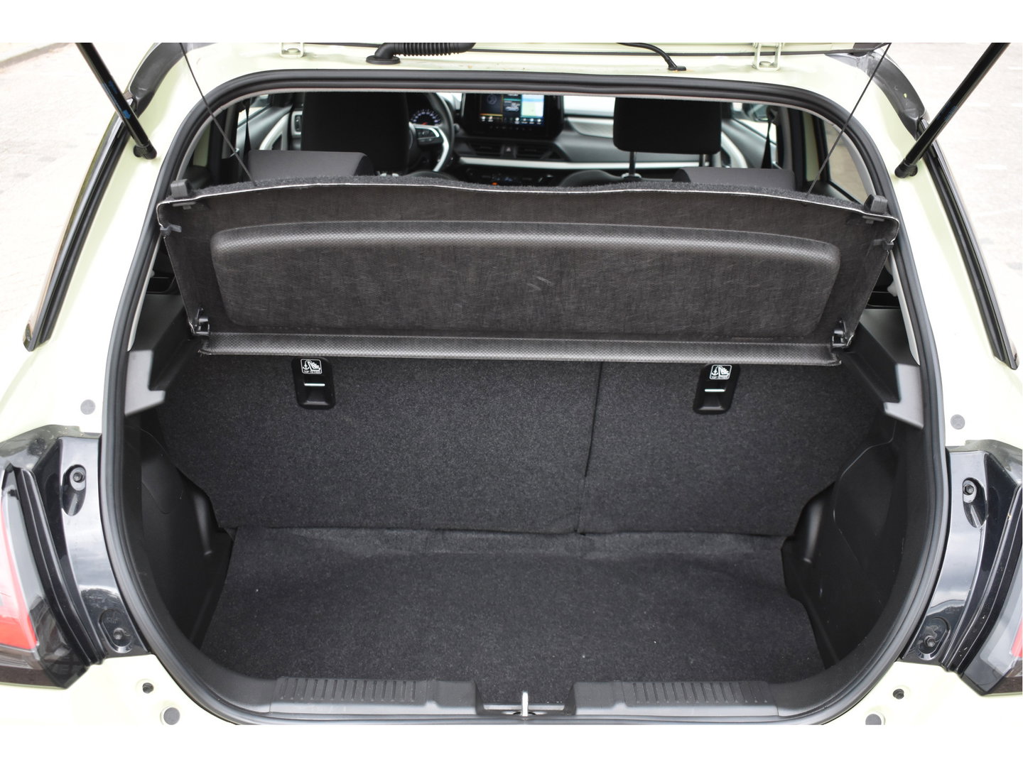 Suzuki Swift 1.2 Select Smart Hybrid Navigatie | Camera | Airco | LM Velgen | Stoelverwarming | Automaat |