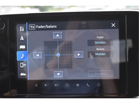 Suzuki Swift 1.2 Select Smart Hybrid Navigatie | Camera | Airco | LM Velgen | Stoelverwarming | Automaat |