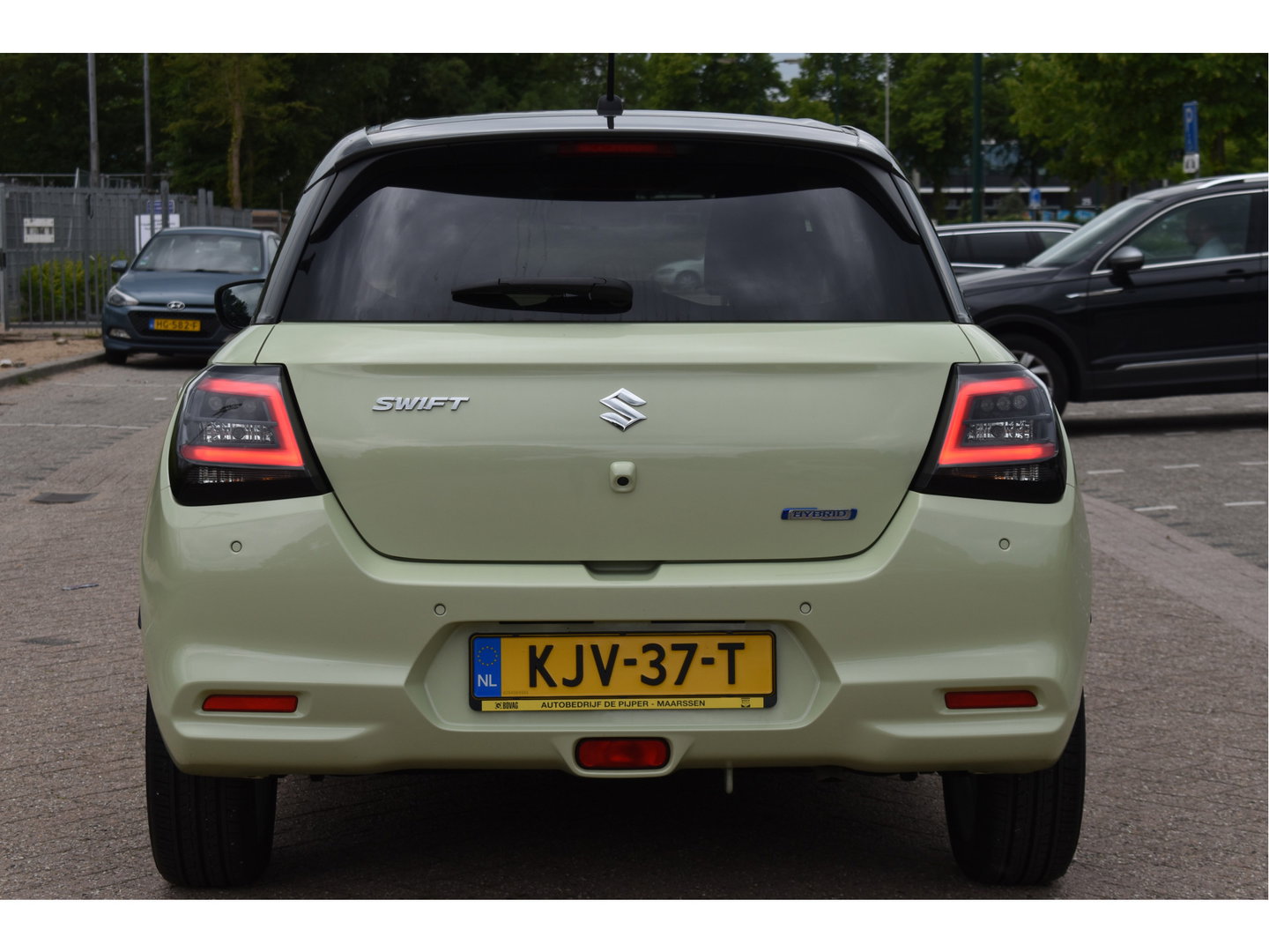Suzuki Swift 1.2 Select Smart Hybrid Navigatie | Camera | Airco | LM Velgen | Stoelverwarming | Automaat |