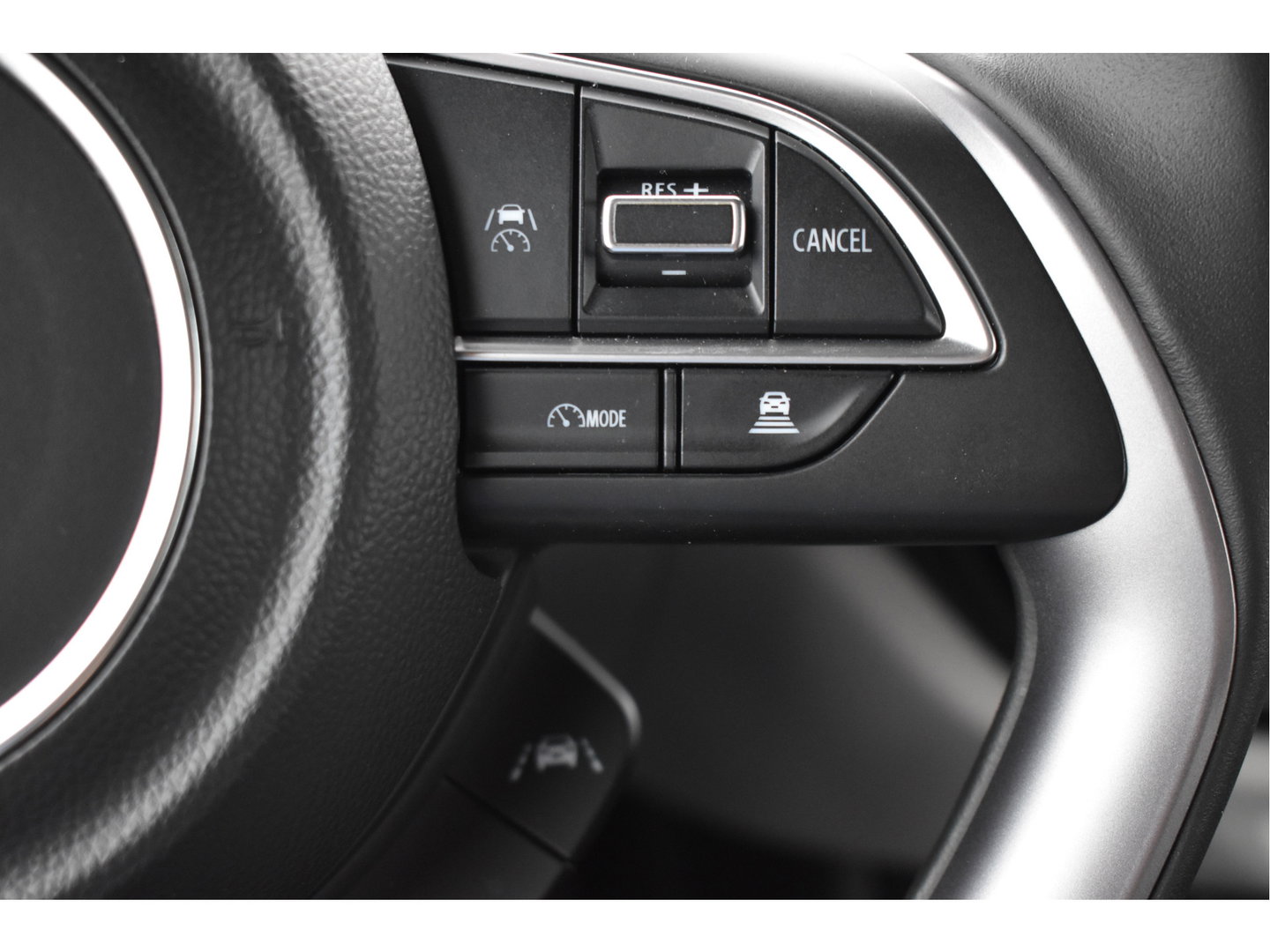 Suzuki Swift 1.2 Select Smart Hybrid Navigatie | Camera | Airco | LM Velgen | Stoelverwarming | Automaat |