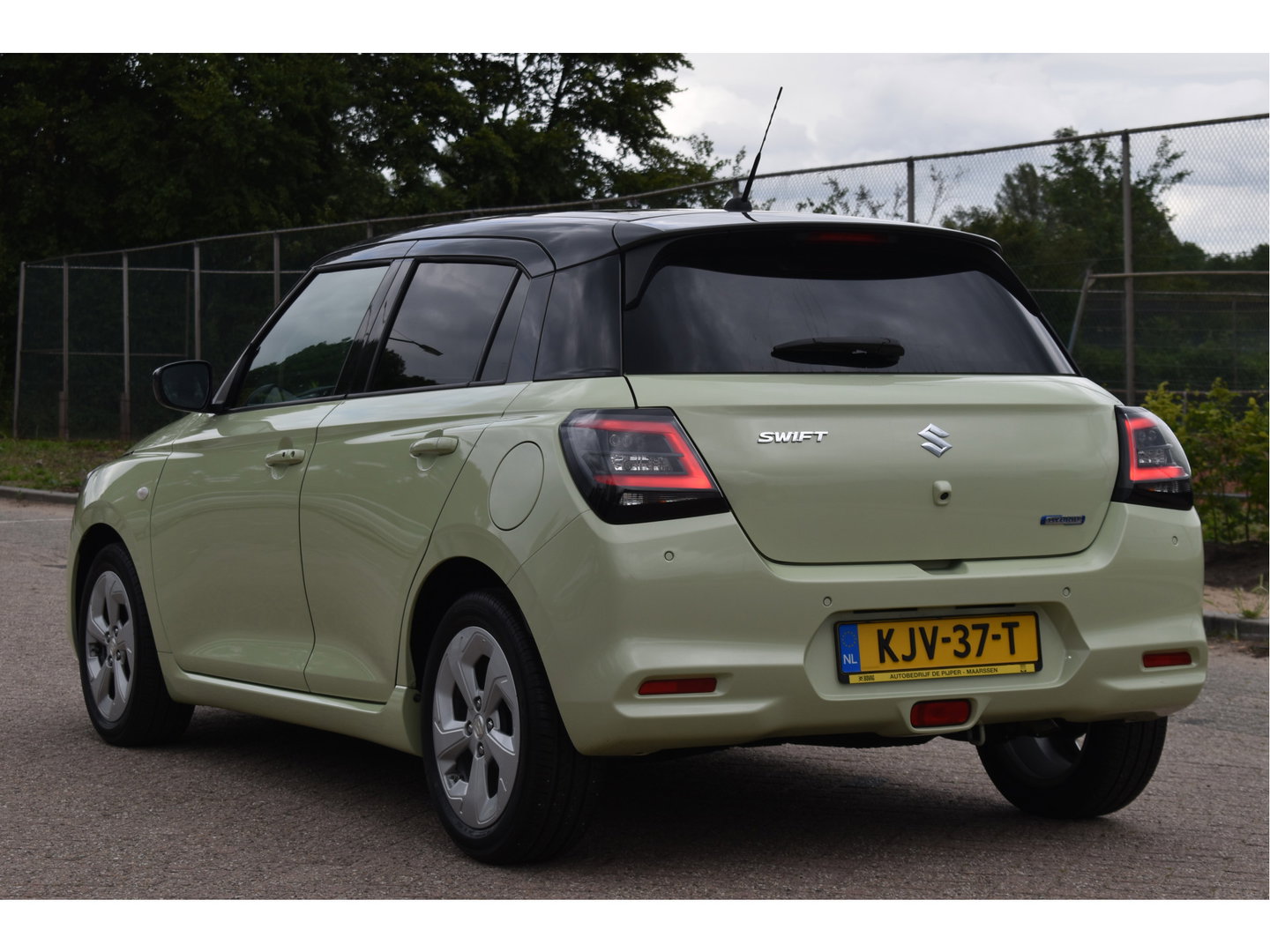 Suzuki Swift 1.2 Select Smart Hybrid Navigatie | Camera | Airco | LM Velgen | Stoelverwarming | Automaat |