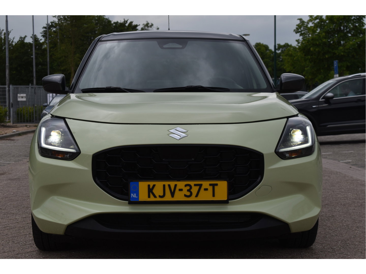 Suzuki Swift 1.2 Select Smart Hybrid Navigatie | Camera | Airco | LM Velgen | Stoelverwarming | Automaat |