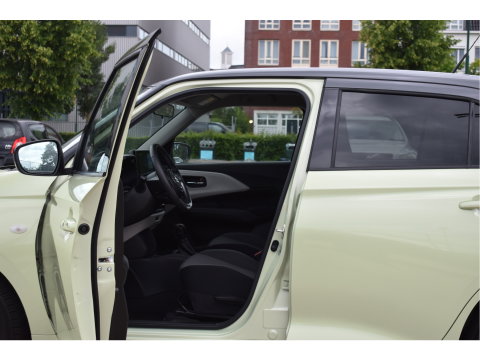 Suzuki Swift 1.2 Select Smart Hybrid Navigatie | Camera | Airco | LM Velgen | Stoelverwarming | Automaat |