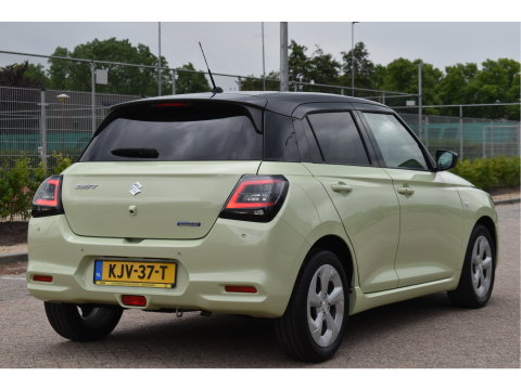 Suzuki Swift 1.2 Select Smart Hybrid Navigatie | Camera | Airco | LM Velgen | Stoelverwarming | Automaat |