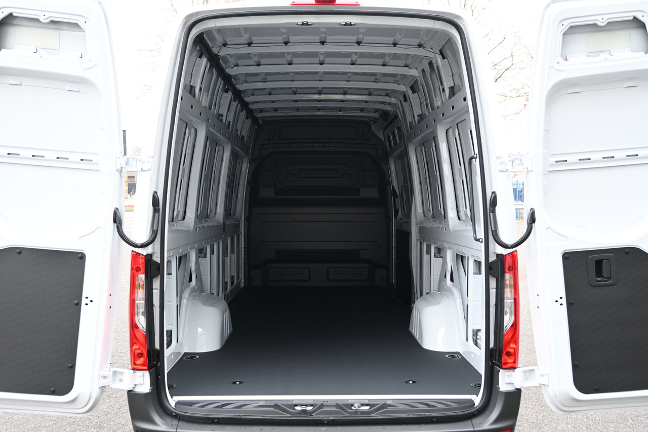 Mercedes-Benz eSprinter