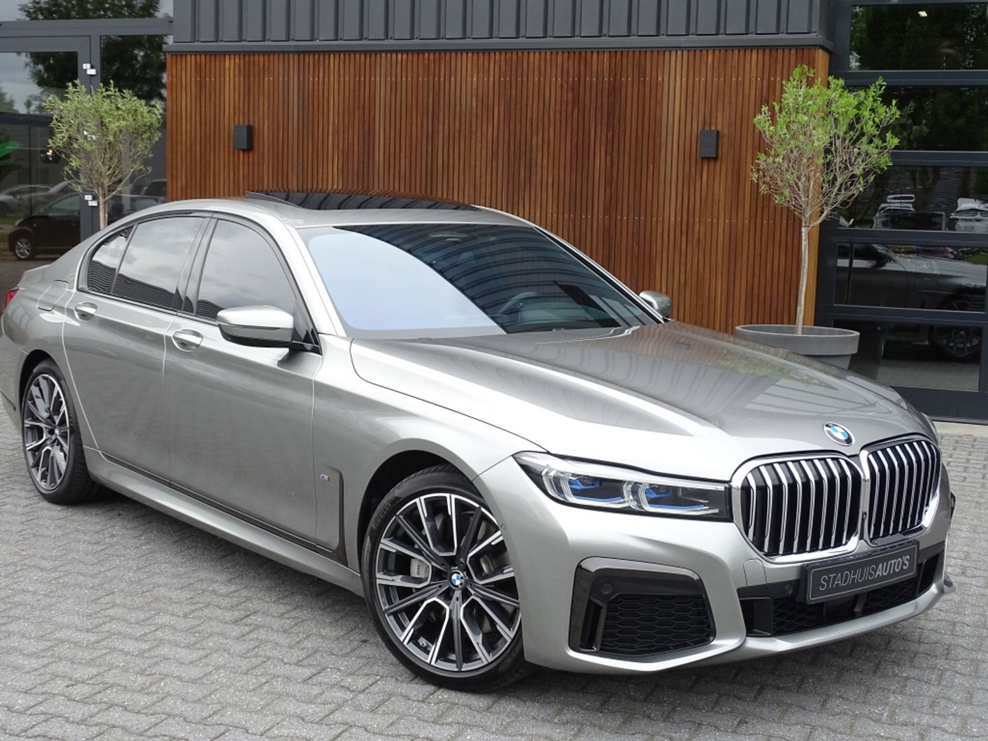 BMW 7 Serie 745e 394PK M-Sport / Individual / Laser / 360° / Harman Kardon