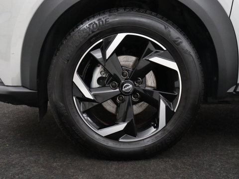 Nissan Juke 1.6 Hybrid Tekna | 360 Camera | Adaptive cruise | Carplay | Navigatie | Half leder | Full LED | Keyless | Climate control | Parkeerhulp | DAB | Bluetooth