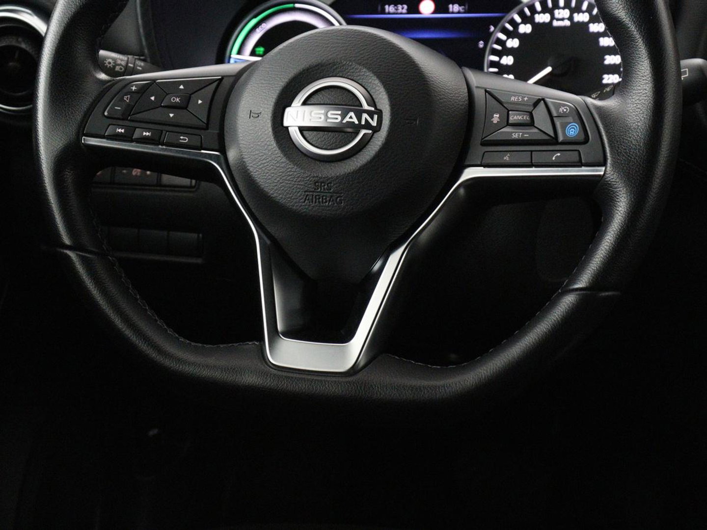 Nissan Juke 1.6 Hybrid Tekna | 360 Camera | Adaptive cruise | Carplay | Navigatie | Half leder | Full LED | Keyless | Climate control | Parkeerhulp | DAB | Bluetooth