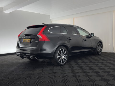 Volvo V60 2.4 D5 Twin Engine Special Edition (INCL.BTW) Aut. *PANO | LEATHER | ADAPTIVE-CRUISE | XENON | BLIS | MEMORY-PACK | CAMERA | HEATED-COMFORTSEATS | NAVI-FULLMAP | PRIVACY-GLASS | ECC | PDC | TOWBAR | 18''ALU*