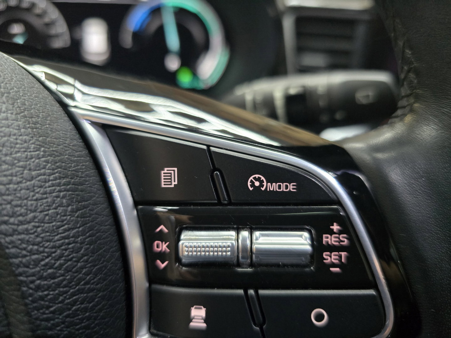 Kia Xceed 1.6 GDi PHEV ExecutiveLine Leder Pano Clima Navi 18"LM