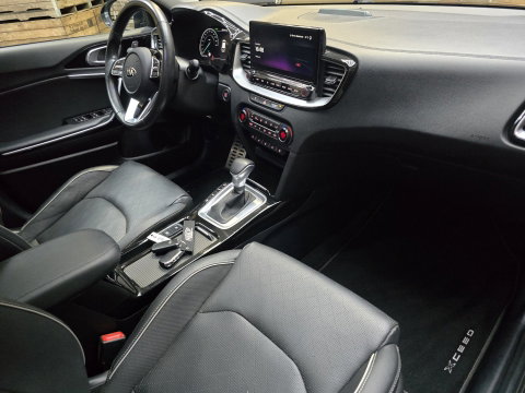 Kia Xceed 1.6 GDi PHEV ExecutiveLine Leder Pano Clima Navi 18"LM