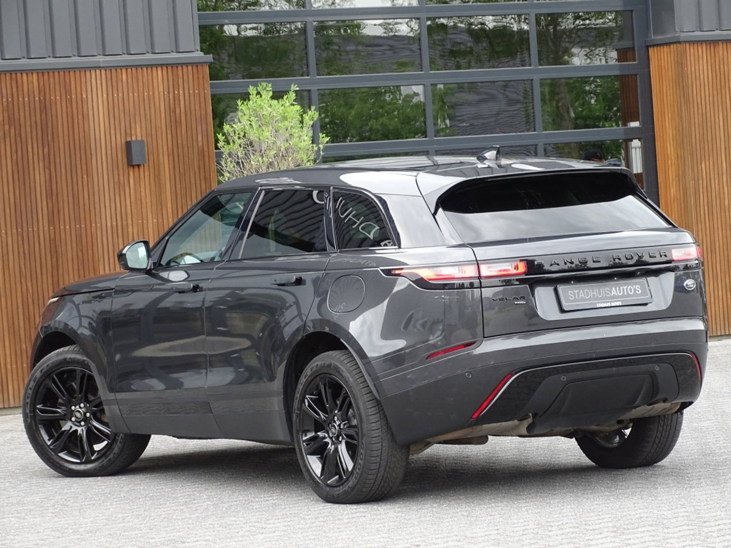 Land Rover Range Rover Velar P400e 404PK Hybrid S / 2023 / Meridian / Narvik Edit. / LED