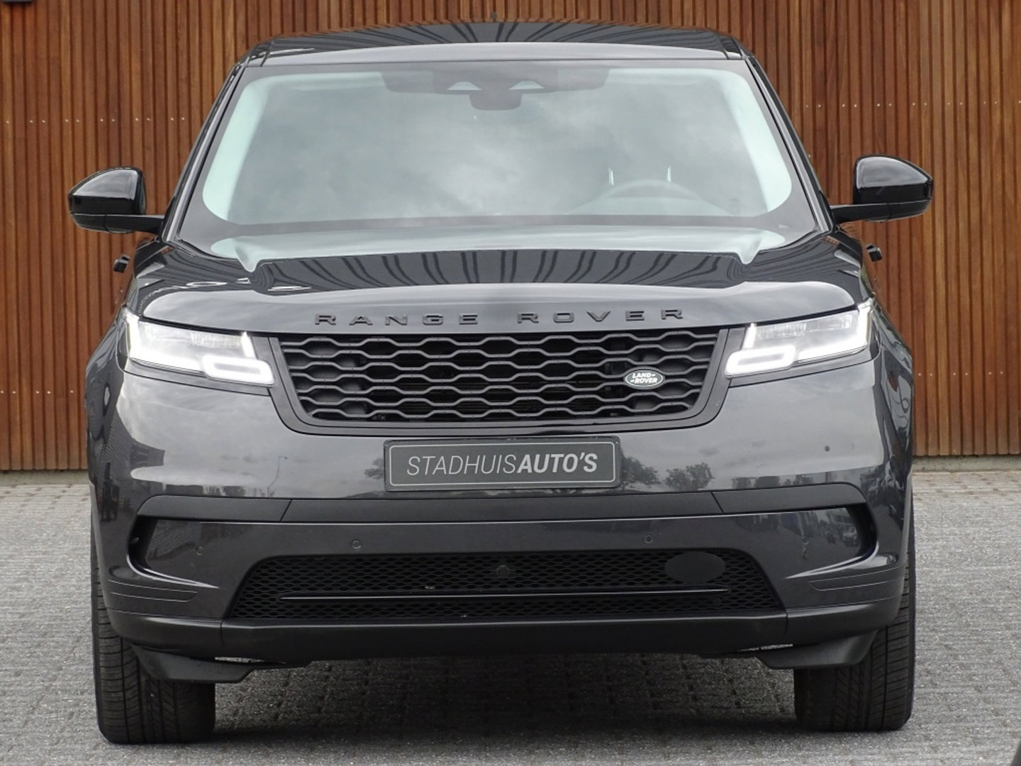Land Rover Range Rover Velar P400e 404PK Hybrid S / 2023 / Meridian / Narvik Edit. / LED