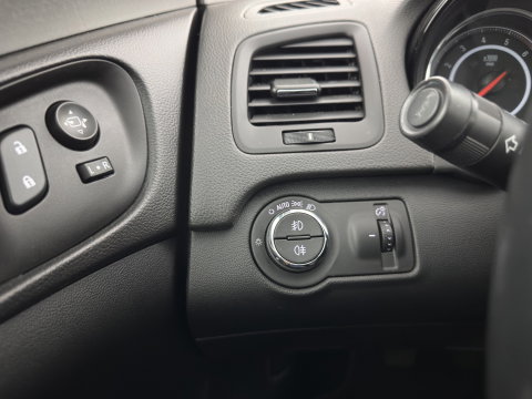 Opel Insignia Sports Tourer 1.6 CDTI EcoFLEX Business+ *LEATHER | XENON | NAVI-FULLMAP | HEATED-COMFORTSEATS | PRIVACY-GLASS | ECC | PDC | CRUISE | 18''ALU*