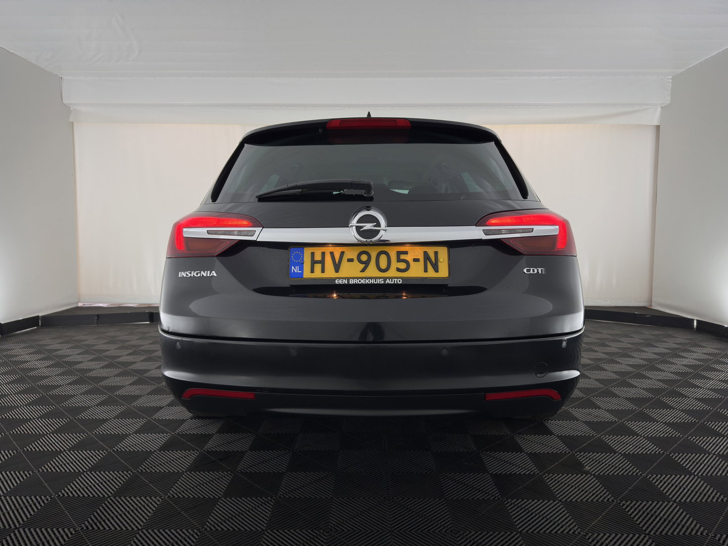 Opel Insignia Sports Tourer 1.6 CDTI EcoFLEX Business+ *LEATHER | XENON | NAVI-FULLMAP | HEATED-COMFORTSEATS | PRIVACY-GLASS | ECC | PDC | CRUISE | 18''ALU*