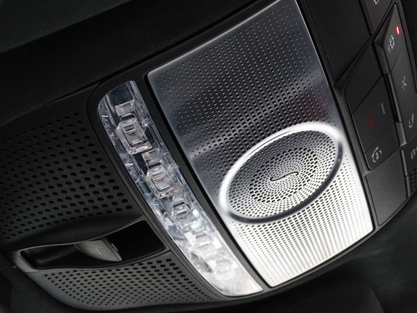 Mercedes-Benz G-Klasse 500 V8 BI-Turbo 422PK / 63 AMG ed. / Burmester / LED