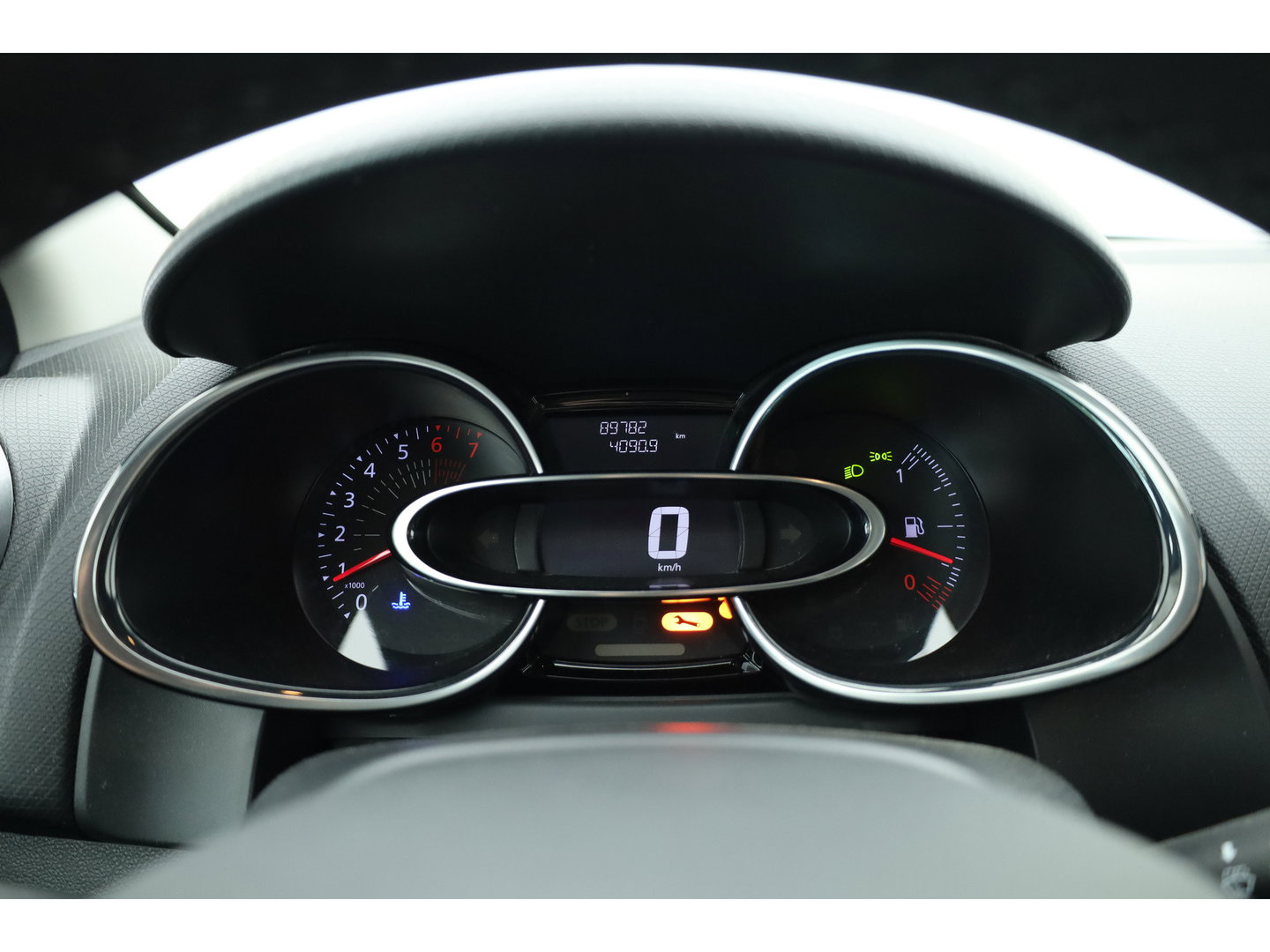 Renault Clio Estate 1.2 TCe Limited 120 pk | Trekhaak | Cruise Control | Bluetooth | Airco | PDC+A | DAB | Navi