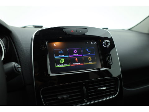 Renault Clio Estate 1.2 TCe Limited 120 pk | Trekhaak | Cruise Control | Bluetooth | Airco | PDC+A | DAB | Navi