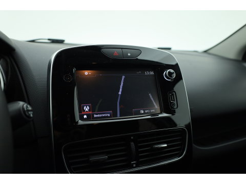 Renault Clio Estate 1.2 TCe Limited 120 pk | Trekhaak | Cruise Control | Bluetooth | Airco | PDC+A | DAB | Navi