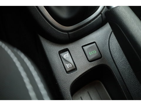 Renault Clio Estate 1.2 TCe Limited 120 pk | Trekhaak | Cruise Control | Bluetooth | Airco | PDC+A | DAB | Navi