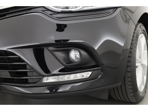 Renault Clio Estate 1.2 TCe Limited 120 pk | Trekhaak | Cruise Control | Bluetooth | Airco | PDC+A | DAB | Navi