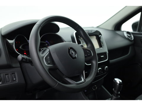 Renault Clio Estate 1.2 TCe Limited 120 pk | Trekhaak | Cruise Control | Bluetooth | Airco | PDC+A | DAB | Navi