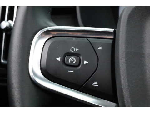 Volvo XC40 1.5 T5 Plug-in hybrid Ultimate Dark | Pano | 360 cam | Leer | ACC | Blis | H&K Audio | Stoel & stuur Verw. | Memory |