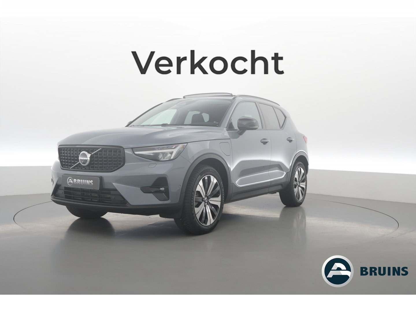 Volvo XC40 1.5 T5 Plug-in hybrid Ultimate Dark | Pano | 360 cam | Leer | ACC | Blis | H&K Audio | Stoel & stuur Verw. | Memory |