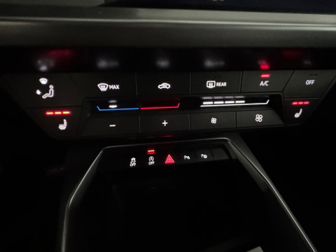 Audi A3 LIMOUSINE 30 TFSI Business edition Keyless|CarPlay