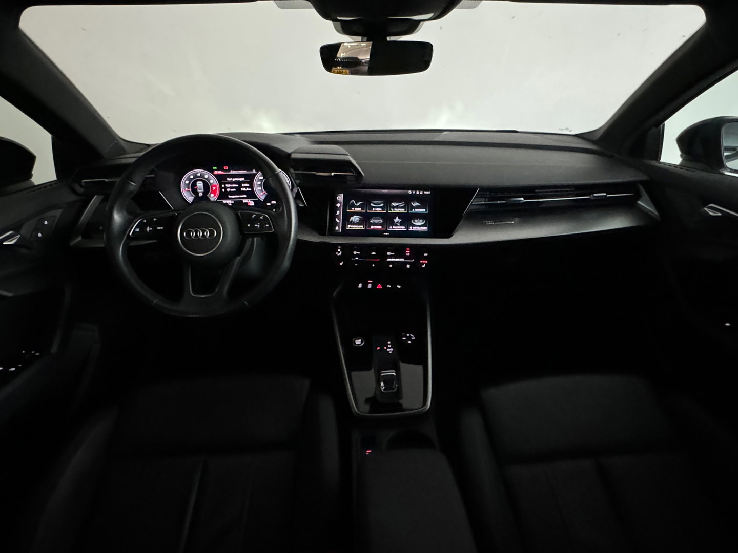 Audi A3 LIMOUSINE 30 TFSI Business edition Keyless|CarPlay