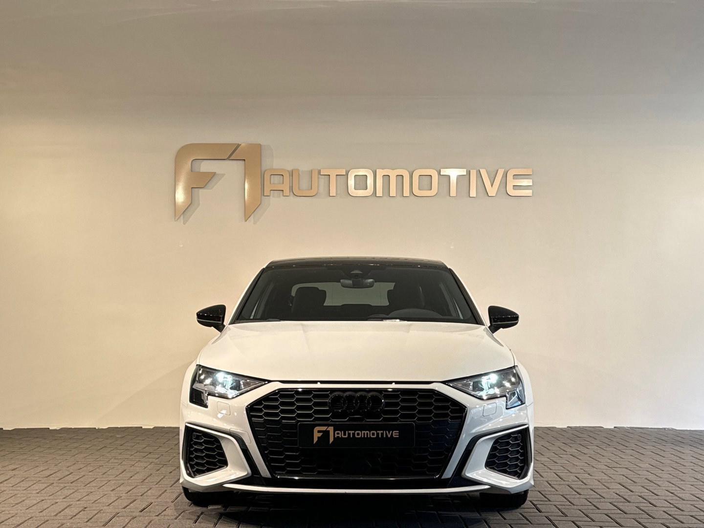 Audi A3 LIMOUSINE 30 TFSI Business edition Keyless|CarPlay