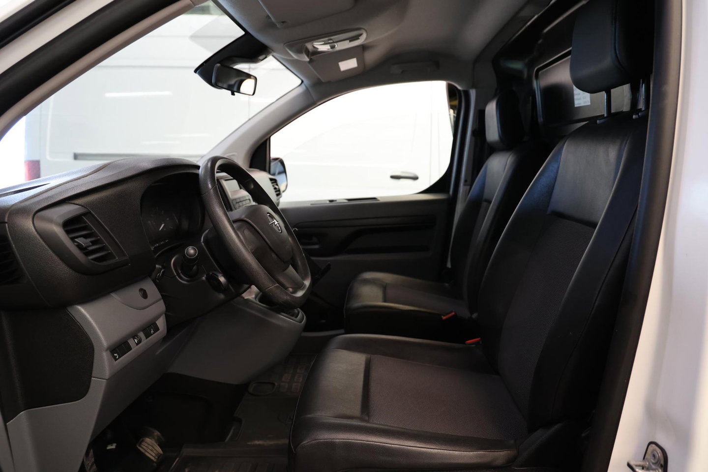 Opel Vivaro 1.5 CDTI L3H1 LANG IMPERIAAL