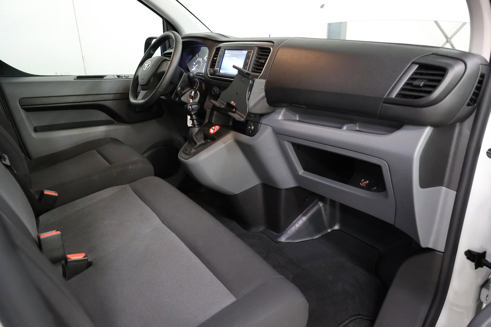 Toyota ProAce Worker 2.0 D-4D L2H1 LANG