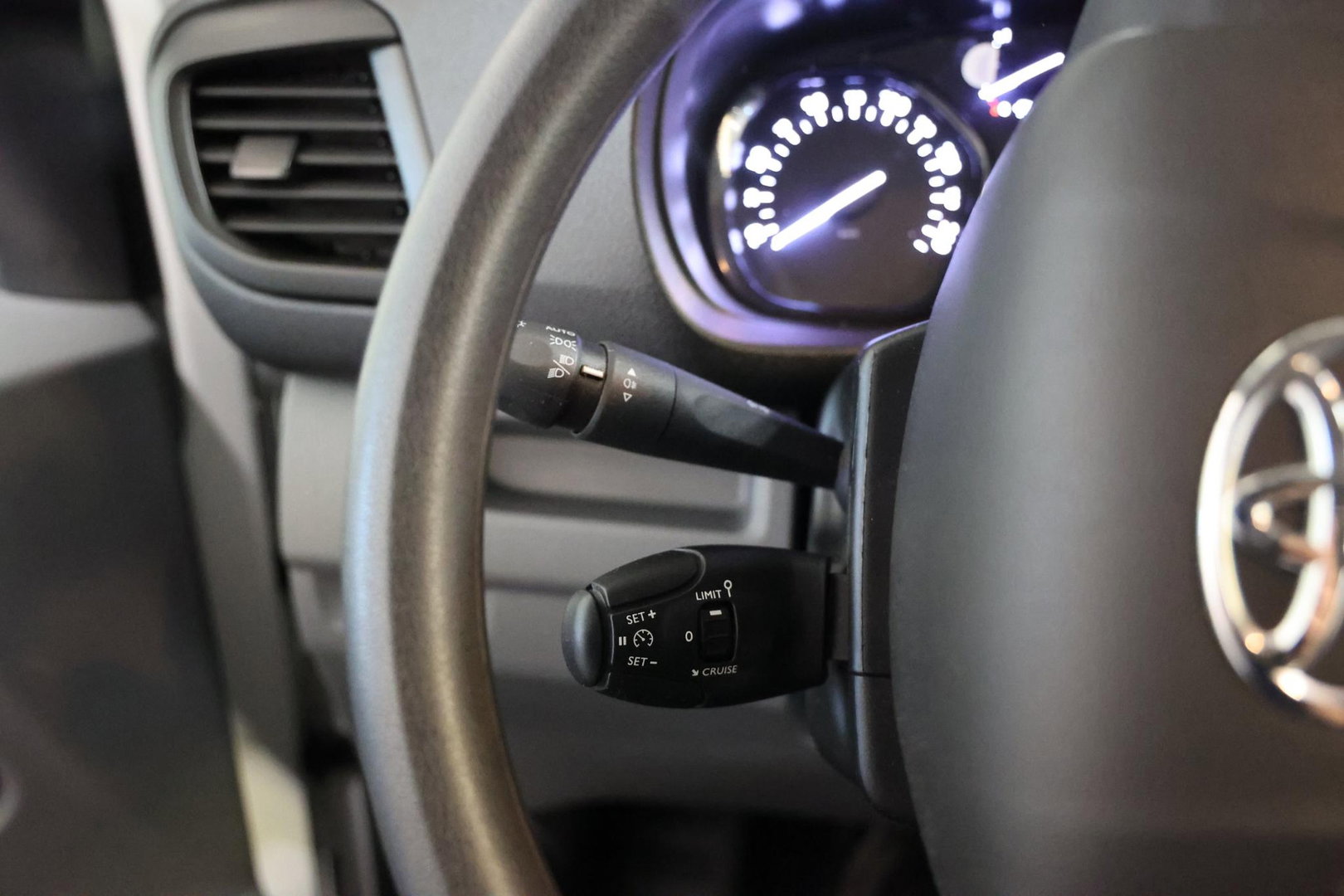 Toyota ProAce Worker 2.0 D-4D L2H1 LANG
