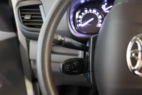 Toyota ProAce Worker 2.0 D-4D L2H1 LANG